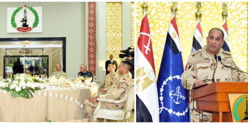وزير الدفاع يشارك عدداً من مقاتلي القوات المسلحة بقيادة الجيش الثاني الميداني تناول وجبة الإفطار (صور)