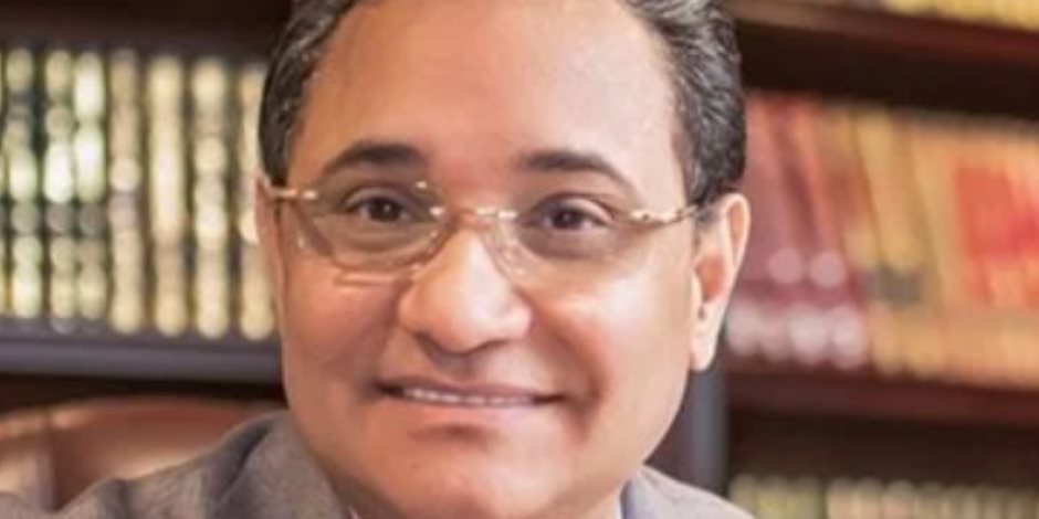 عبد الرحيم علي: الانتماء الحقيقي للوطن يبدأ من داخل البيت