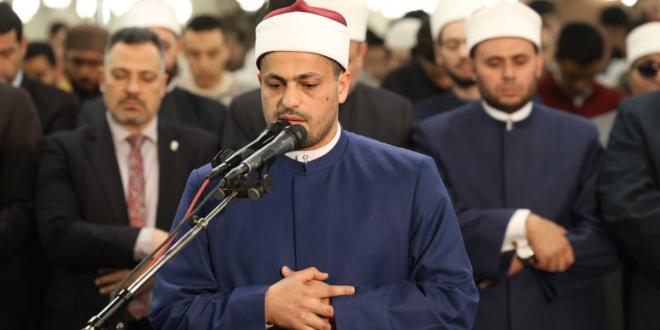 الجامع الأزهر يواصل لياليه العامرة بحضور آلاف المصلين من مصر والعالم  