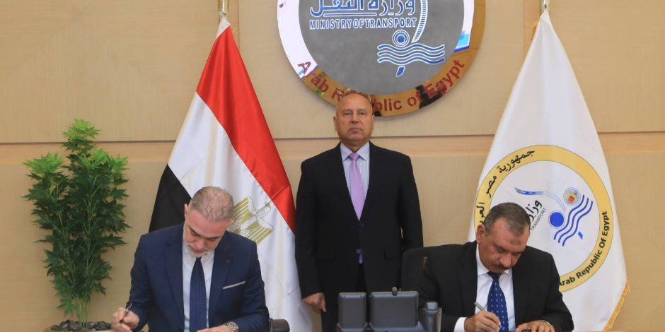  وزير النقل يشهد توقيع بروتوكول تعاون بين شركة القناة للتوكيلات الملاحية وشركة تراست للتجارة والنقل