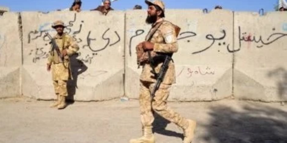 أفغانستان : مقتل 55 جنديا باكستانيا في هجمات على مواقع عسكرية