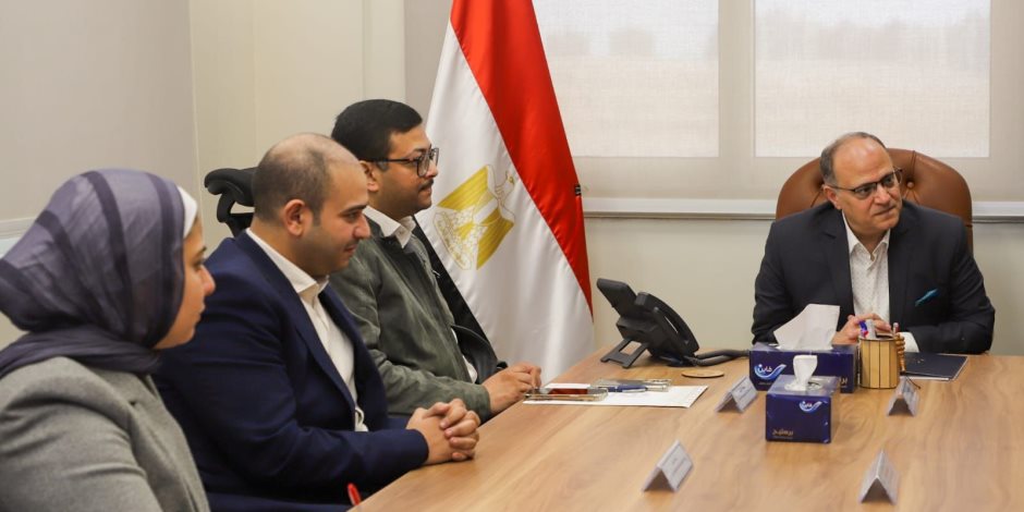 رئيس هيئة الدواء المصرية يعقد اجتماعاً مع شركة صاني فارماسيوتيكال لتعزيز التصدير الدوائي