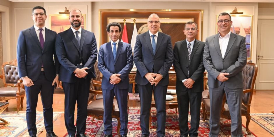 وزير الرى  يلتقي المدير التنفيذي للشبكة الإسلامية لتنمية وإدارة مصادر المياه التابعة لمنظمة التعاون الإسلامي