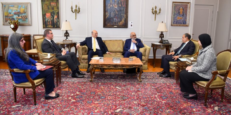وزير الخارجية يستقبل المدير التنفيذي لمجموعة الدول العربية في البنك الدولي