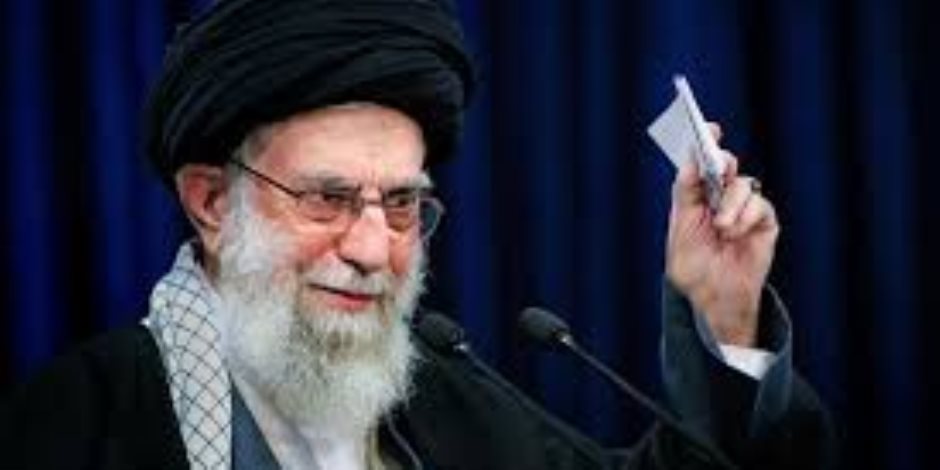 علي خامنئي : نصف قرن في قلب العاصفة الإيرانية 