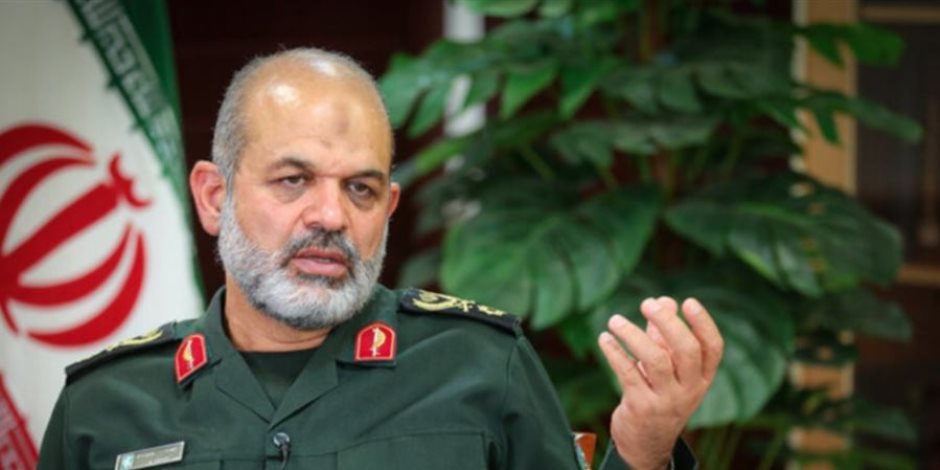  أحمد وحيدي رئيس الحرس الثورى .... "عقل الظل" الذي استدعي لقيادة "حرب الوجود" 