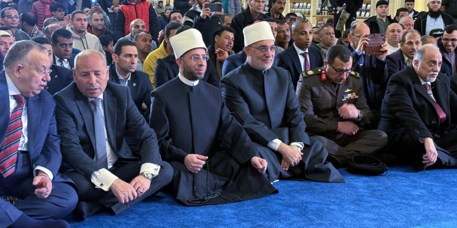 مفتي الجمهورية يشهد احتفال الأوقاف بذكرى انتصارات العاشر من رمضان بمسجد العزيز الحكيم بالمقطم 