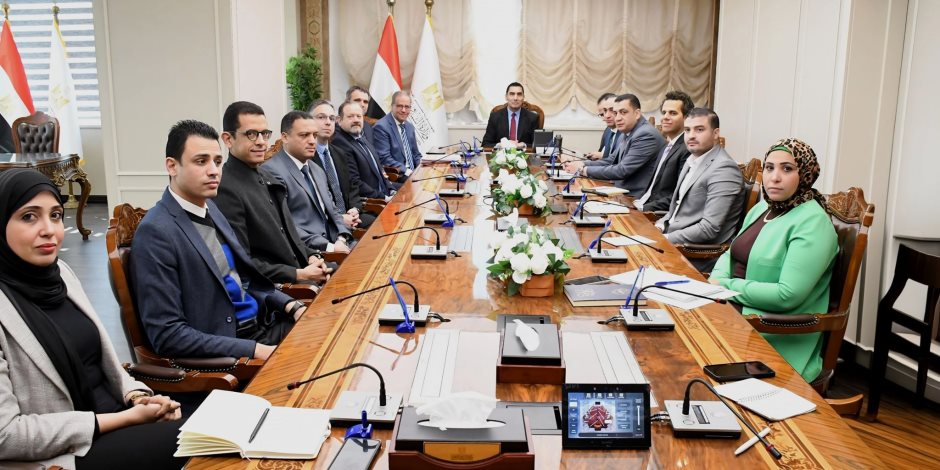 وزير الشباب يتابع اعتماد المعمل المصري لمكافحة المنشطات