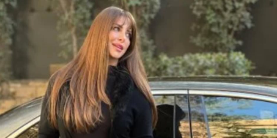 مسلسل فن الحرب الحلقة 11.. ريم مصطفى فى ورطة بعد اختراق هاتفها