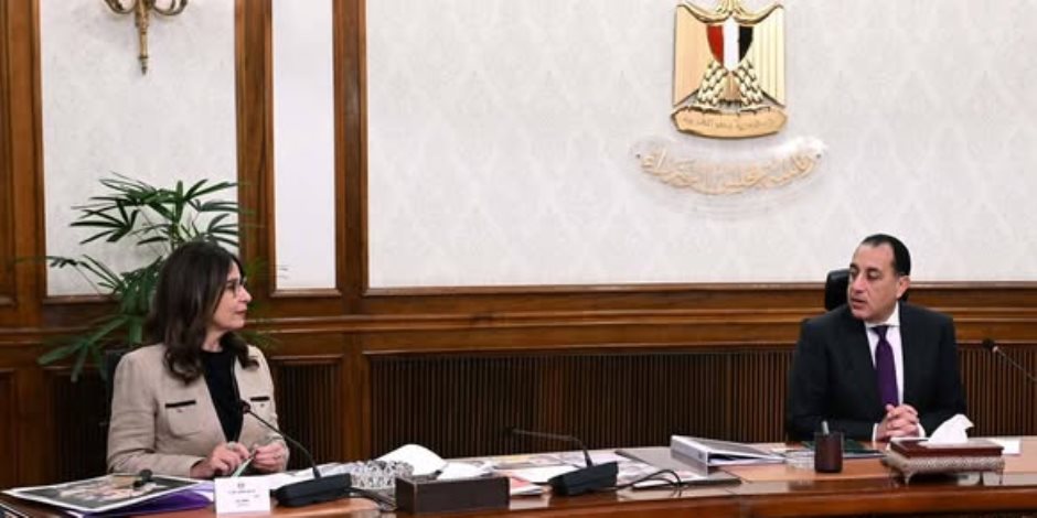 مدبولي: ملف الثقافة يحظى بأولوية مُتقدمة ضمن خطط وبرامج الحكومة في ظل اهتمام الدولة المصرية البالغ ببناء الإنسان المصري