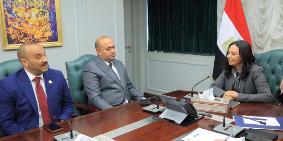 وزيرة التضامن الاجتماعي تواصل لقاء أعضاء مجلس النواب..وتوجه بسرعة التعامل مع طلبات دوائرهم 