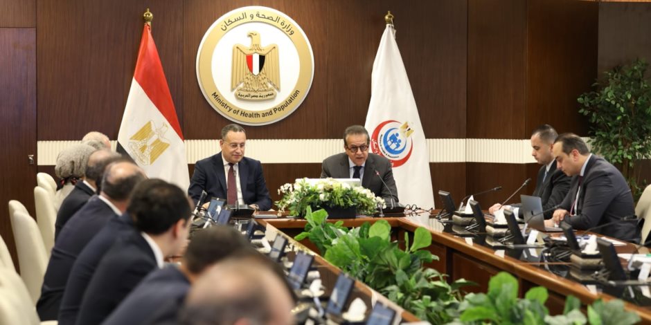 وزيرا الصحة والتعليم العالي يبحثان إدراج المستشفيات الجامعية في منظومة التأمين الصحي الشامل.. خطوة استراتيجية نحو  نظام صحي متكامل