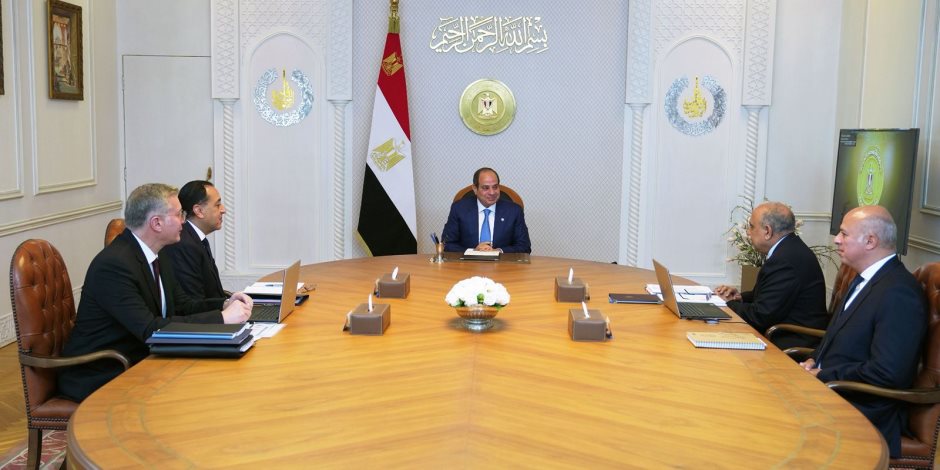 الرئيس السيسي يصدر توجيهات بسداد مستحقات الشركات الأجنبية وتعزيز الاستثمارات في قطاع الطاقة