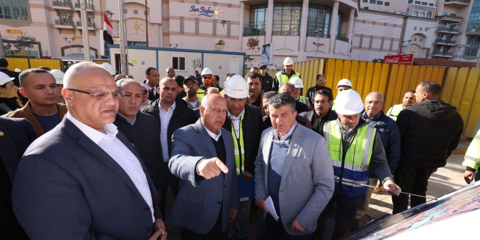 وزير النقل يتابع الموقف التنفيذي لمشروع إعادة تأهيل وتطوير ترام الرمل
