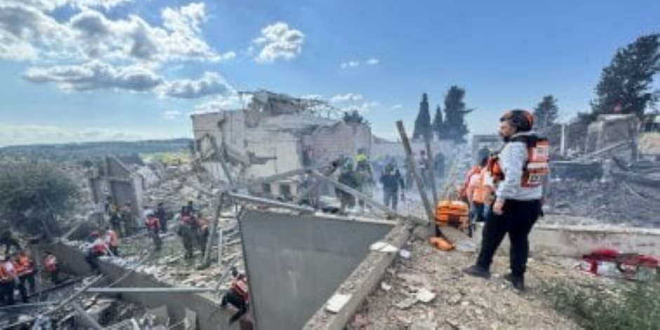 إخلاء 1.083 شخصًا.. مئات الإسرائيليين بلا مأوى إثر هجوم صاروخى إيرانى على بئر السبع