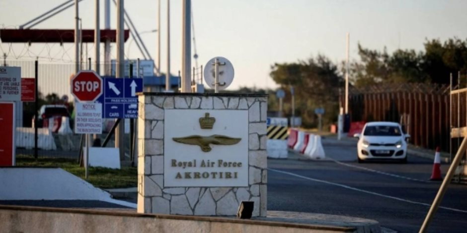 نيران الحرب تقترب من "المتوسط": استنفار جوي فوق قبرص واعتراض مسيرات وواشنطن تُجلي عائلات دبلوماسييها