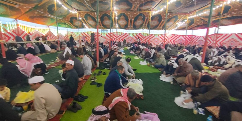 "السواركة" تقيم إفطار رمضانيا برفح وتجدد عهد الولاء والانتماء لمصر والقيادة السياسية (صور)