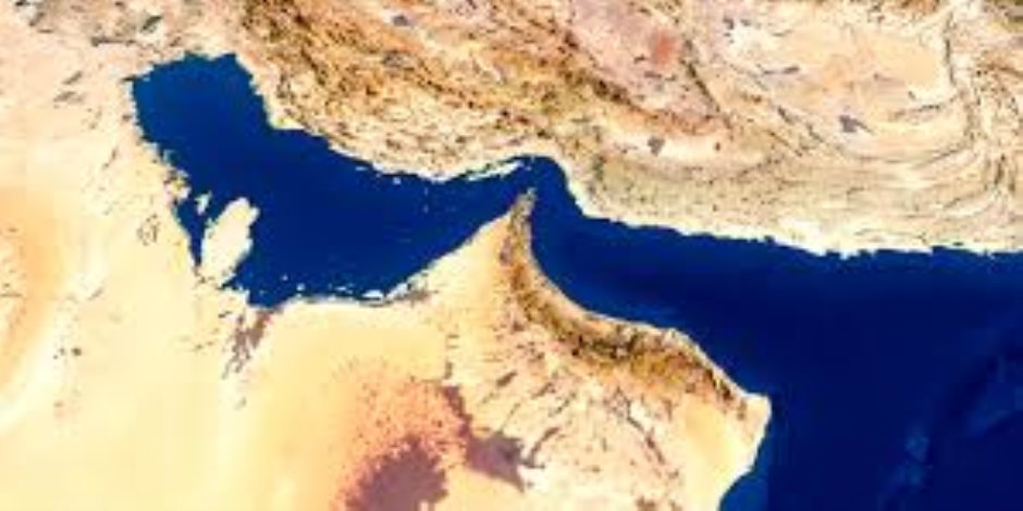 إيران: مضيق هرمز مفتوح أمام الملاحة الدولية ولن ننهى الحرب قبل تحقيق أهدافنا