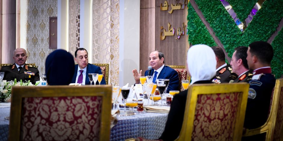 الرئيس السيسى: لا وجود للمحاباة أو التمييز فى اختيار الدارسين بالأكاديمية العسكرية