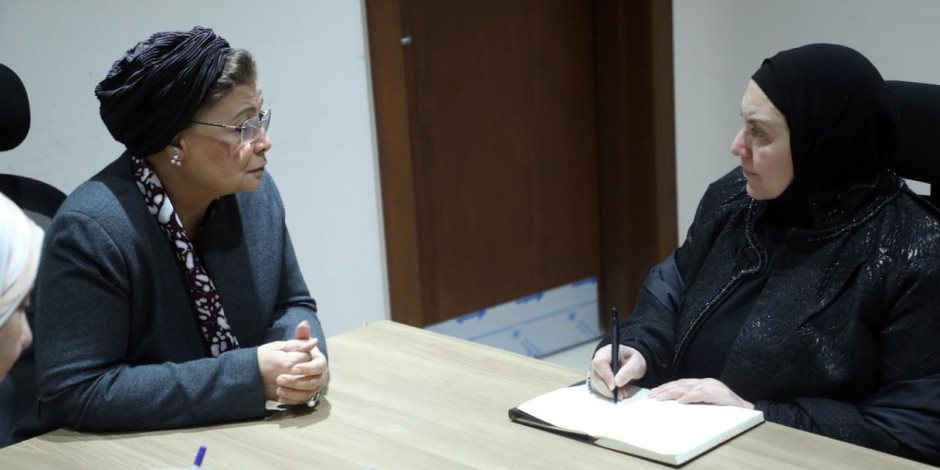 نائب وزير الصحة تبحث مع مساعد وزير الأوقاف تعزيز التعاون لدمج الرسائل السكانية والصحية في الخطاب الديني