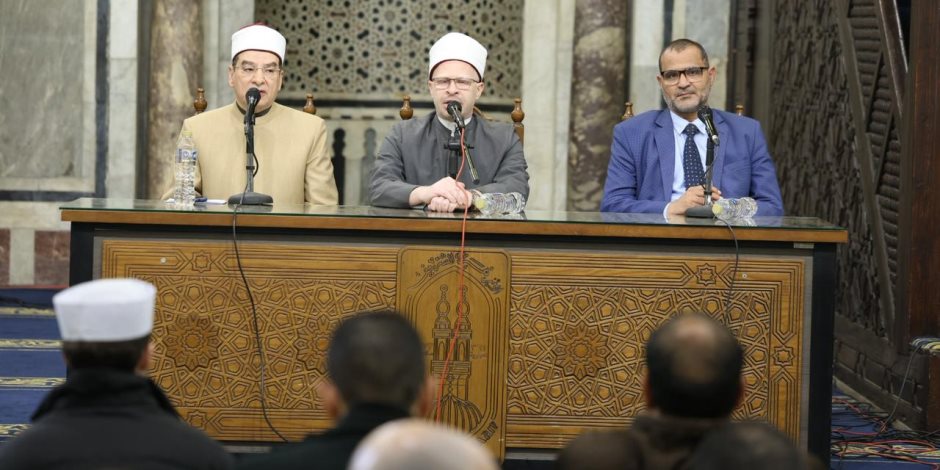 ملتقى الأزهر .. علماء يوضحون كيف يحفظ الاعتصام بحبل الله الهوية الإسلامية؟