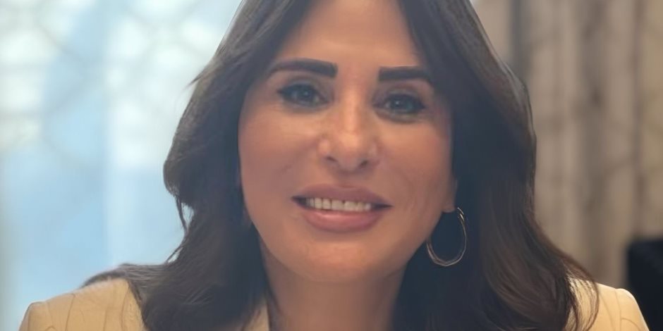 وزيرة الإسكان تتابع موقف تنفيذ عدد من المشروعات الخدمية والمرافق بمدينتي "حدائق أكتوبر" و"٦ أكتوبر"