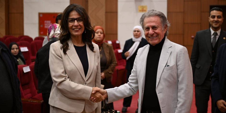وزيرة الثقافة تشهد تدريبات المايسترو سليم سحاب لـ«كورال وأوركسترا مصر الوطني»