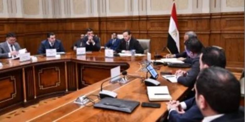 وزير الصناعة: إصدار نظام الإيجار فى المناطق الصناعية لتيسير الاستثمار