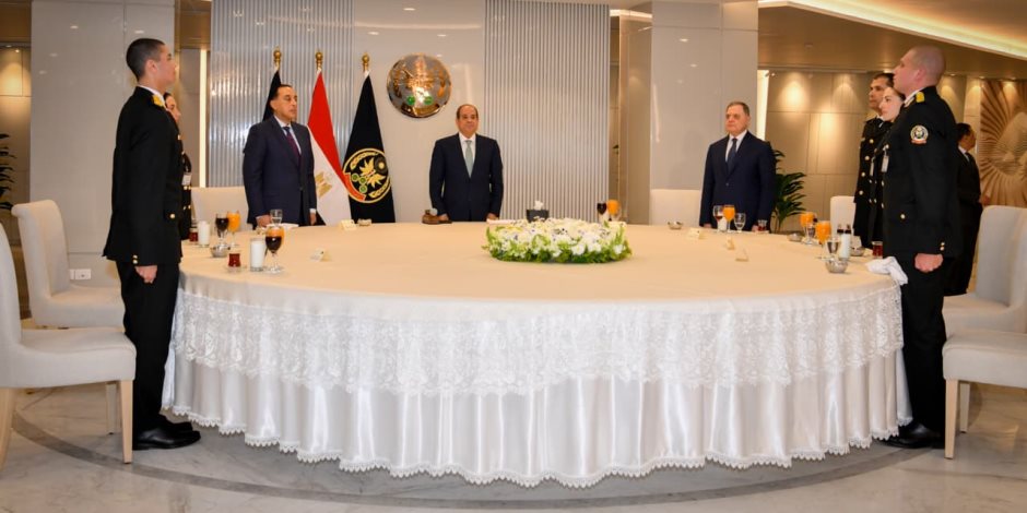 الرئيس السيسي: وزارة الداخلية مازالت تعمل بنفس الجهد والمثابرة لحفظ الاستقرار وأمن مصر