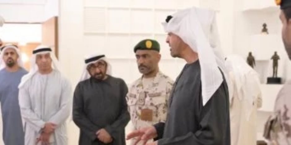 الشيخ محمد بن زايد يزور القوات الإماراتية في مقر وزارة الدفاع.. صور