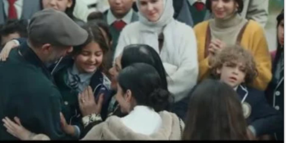 الحلقة 5.. الطفلة نور تقابل جدتها سلوى عثمان بعد سنوات فى مسلسل أب ولكن