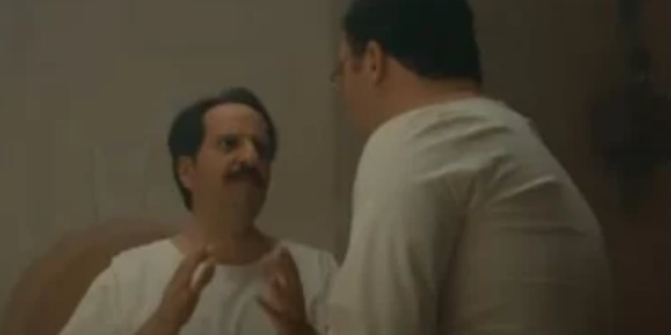 مسلسل النص التاني الحلقة 5.. إسماعيل وعبد العزيز النص في مواجهة طريفة بالحمام
