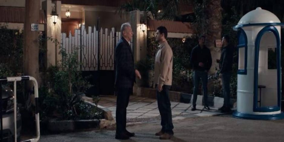 فرصة أخيرة الحلقة 8.. محمود حافظ يبلغ طارف لطفى بتهريب التوك توك بسبب الكاميرات