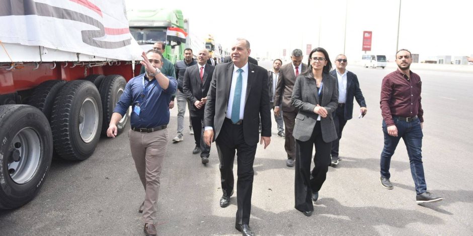 وزير التموين: إطلاق القافلة رقم 16 من المساعدات الإغاثية العاجلة إلى قطاع غزة 