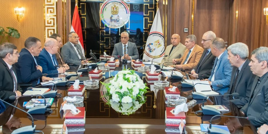 وزير الدولة للإنتاج الحربي: نستغل فائض الطاقات الإنتاجية لخدمة المشروعات المدنية