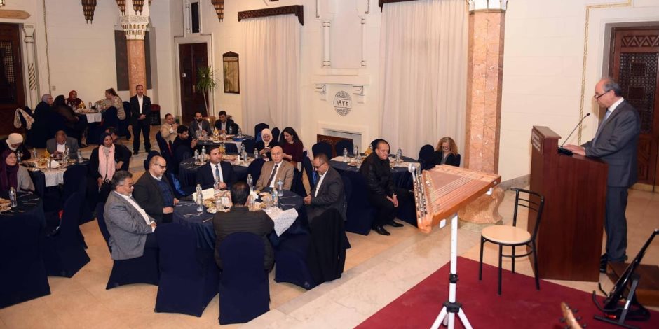 الجامعة الأمريكية: كلية التعليم المستمر ستقدم برامج متخصصة تلبي احتياجات سوق العمل المصري.. والبداية بالقطاع السياحي