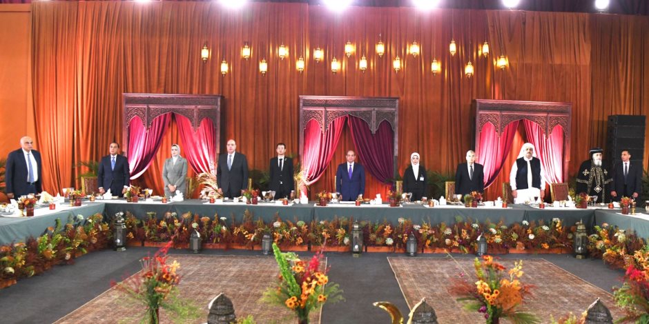 الرئيس السيسي: المنطقة تمر بمرحلة فاصلة وتحديات غير مسبوقة تفرض يقظة كاملة