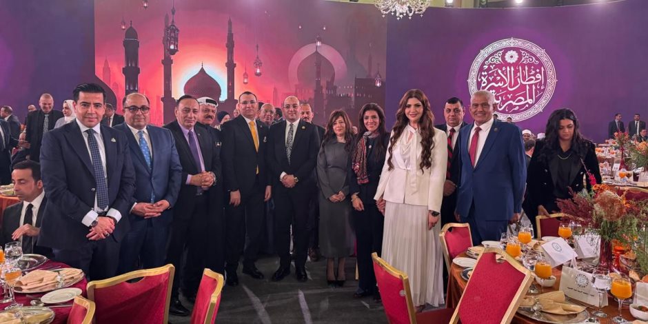 وفد حزب حماة الوطن برئاسة النائب الدكتور أحمد العطيفي رئيس الهيئة البرلمانية للحزب بمجلس النواب