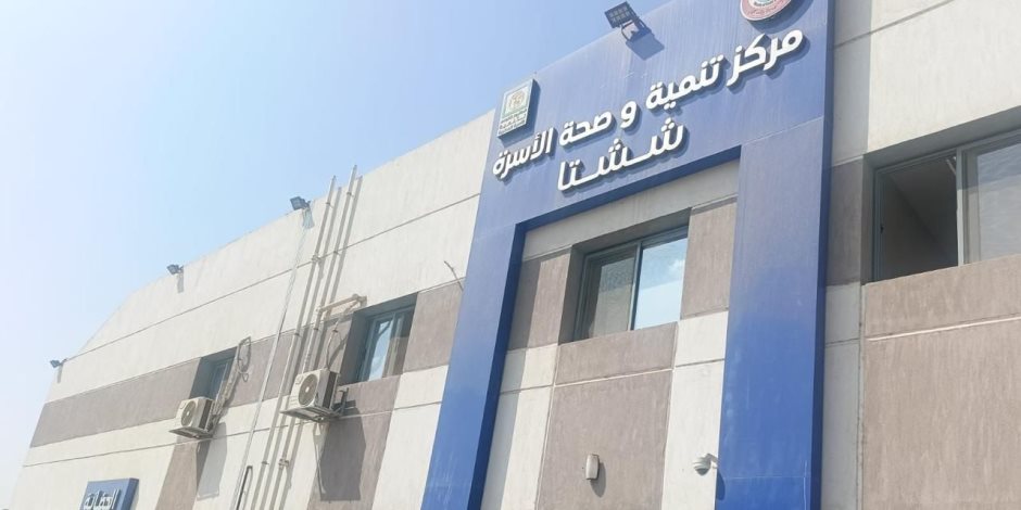 وزير الصحة يتلقى تقريراً حول نشاط المشروعات القومية والمرور الميداني على 29 مستشفى بمختلف المحافظات 