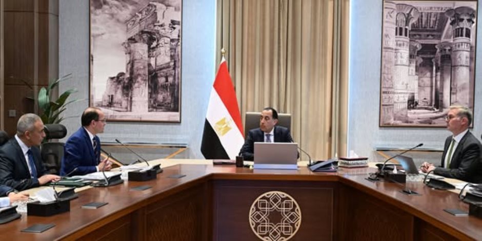 رئيس الوزراء يتابع إجراءات تدبير الاعتمادات المالية لتأمين الاحتياجات من المواد البترولية