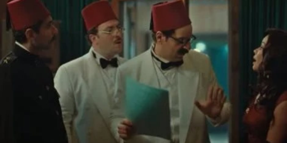 مسلسل النص التانى الحلقة الحلقة 11.. أحمد أمين يساعد ميشيل ميلاد فى تهريب فاتن