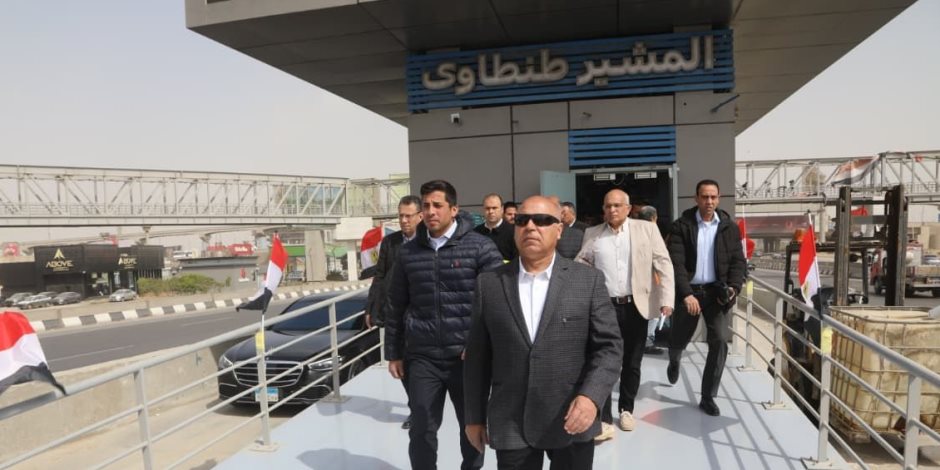وزير النقل يتفقد التشطيبات النهائية وجاهزية المرحلة الثانية من مشروع الأتوبيس الترددي