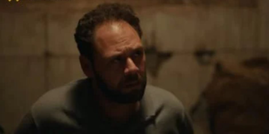 مسلسل على قد الحب الحلقة 27.. طارق يحاول شراء عبد الغني بالفلوس لتهريبه