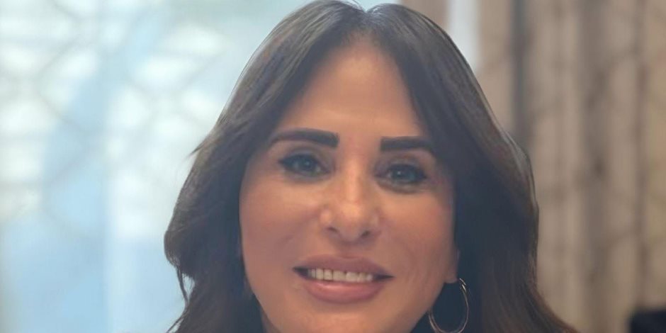 وزيرة الإسكان توجه بطرح محطات التحلية بالساحل الشمالي الغربي على القطاع الخاص للقيام بأعمال التشغيل والصيانة