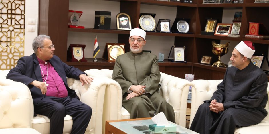 مفتي الجمهورية يستقبل رئيس الطائفة الإنجيلية والوفد المرافق له للتهنئة بعيد الفطر المبارك