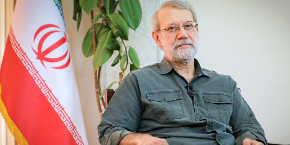تضارب الأنباء حول "الرجل الثاني".. إسرائيل تُعلن اغتيال علي لاريجاني وطهران ترد بـ "رسالة بخط يده"