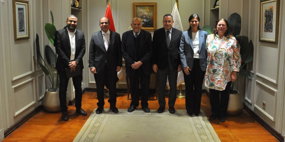 وزير التعليم العالى: تعاون منع مؤسسة مجدي يعقوب فى البحث العلمي والتدريب الطبي