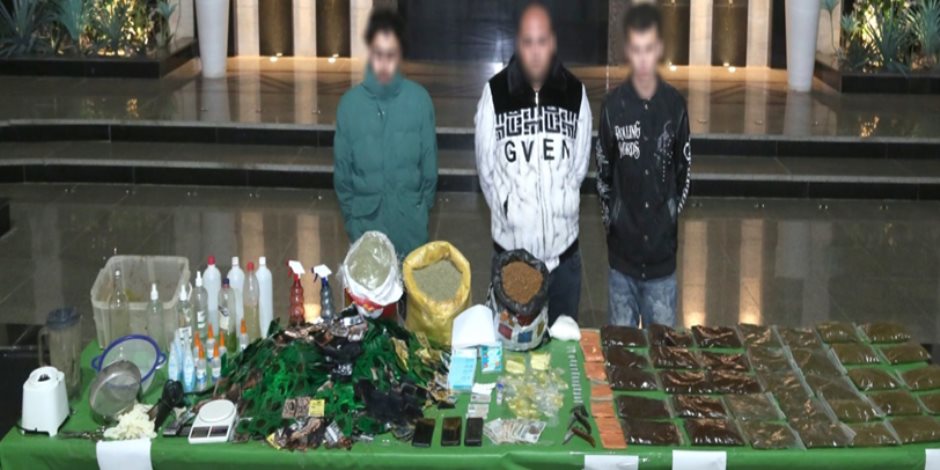 ضبط بؤر إجرامية لجلب وتجارة المخدرات.. استشهاد شرطي ومصرع 3 عناصر جنائية شديدة الخطورة