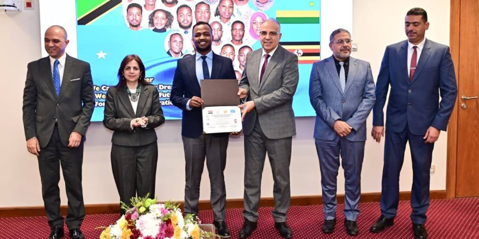 الرى تكرم 24 متدرب من 8 دول أفريقية شاركوا بالدورة التدريبية الإقليمية لدبلوم "هندسة هيدروليكا أحواض الأنهار"