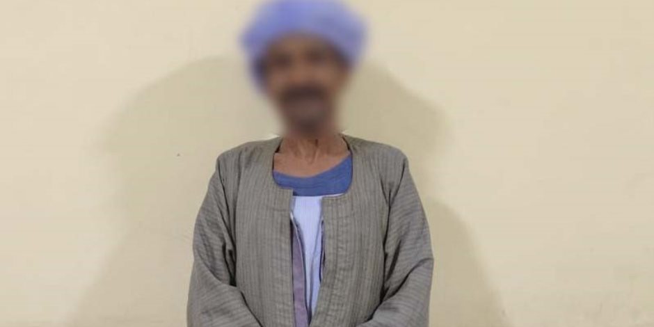 كشف ملابسات تداول فيديو ترويج أحد الأشخاص المواد المخدرة بأسوان.. وضبط مرتكب الواقعة